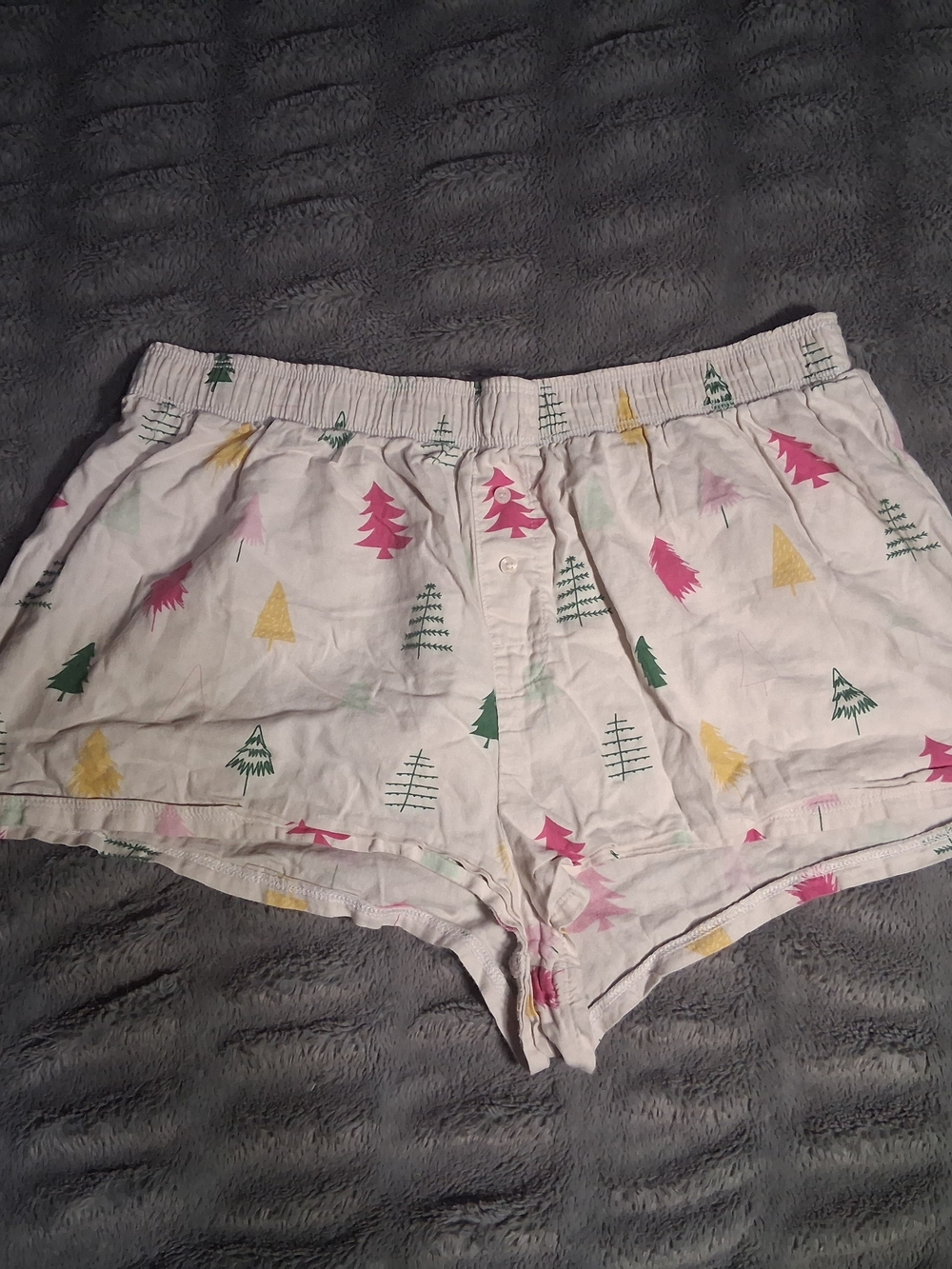 Colsie White Shorts with Pink, Green & Yellow Tree Print